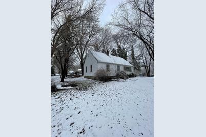 2464 E Medicine Lake Boulevard, Plymouth, MN 55441 - Photo 1