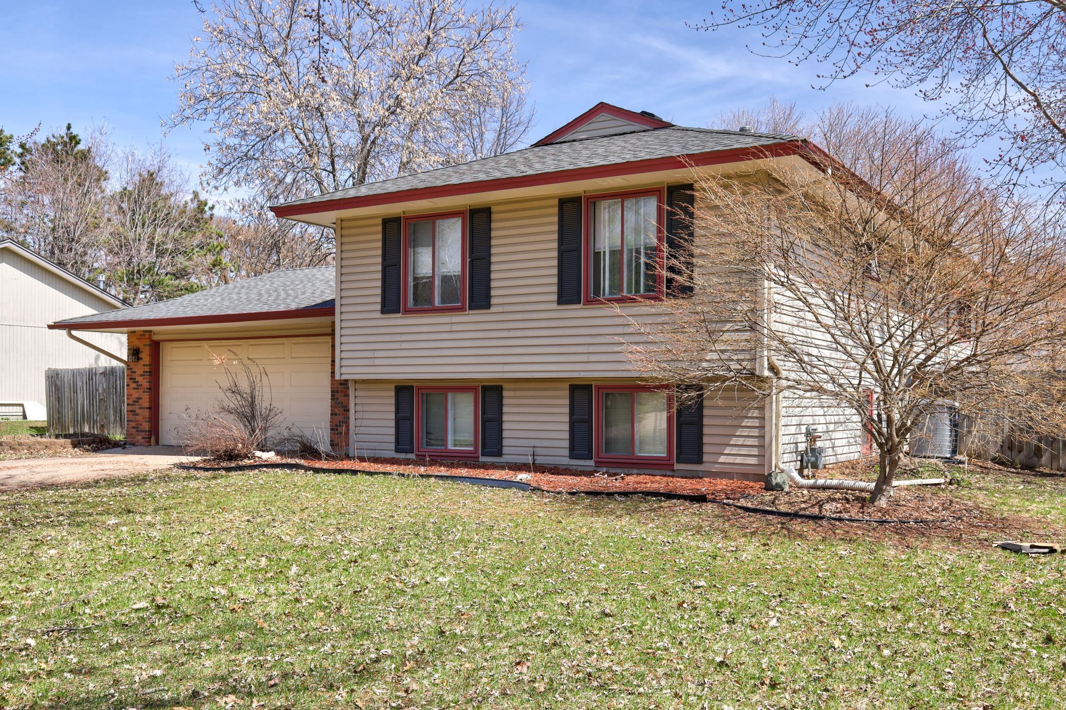 10539 Flora St NW, Coon Rapids, MN 55433 MLS 6357708 Coldwell Banker