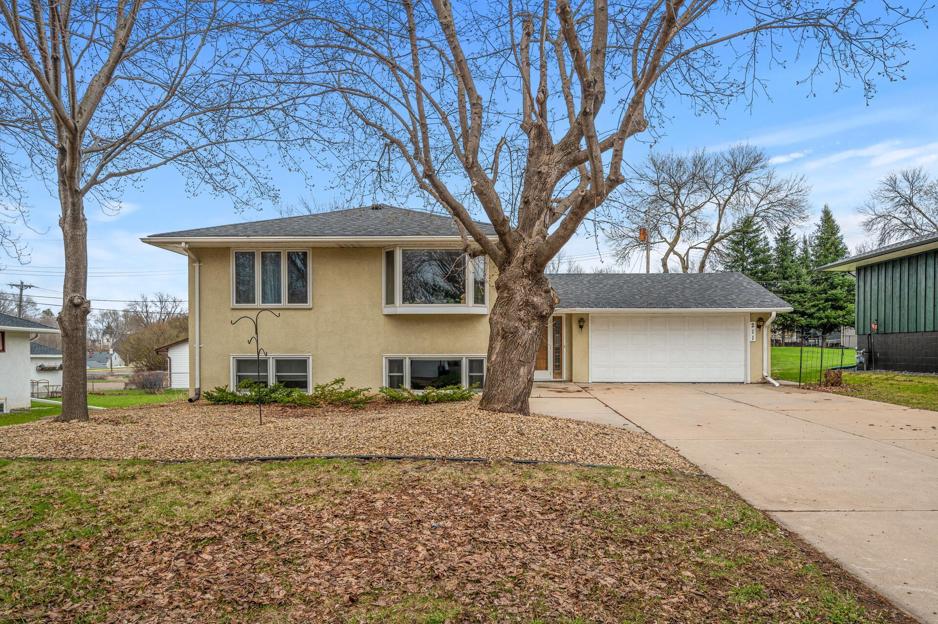 211 21st Ave S, South Saint Paul, MN 55075 MLS 6358739 Coldwell Banker