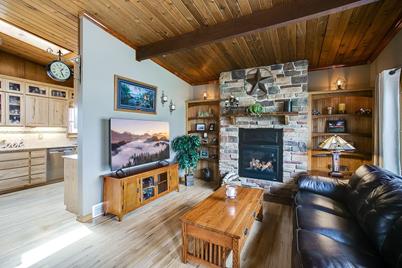 512 17th Street E, Hastings, MN 55033 - Photo 1