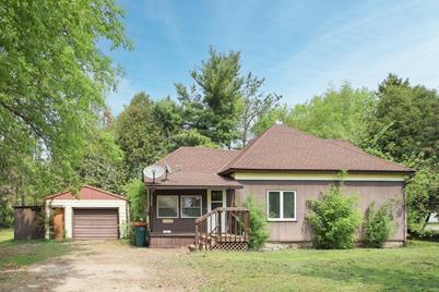 323 4th Street SE, Staples, MN 56479 - Photo 1