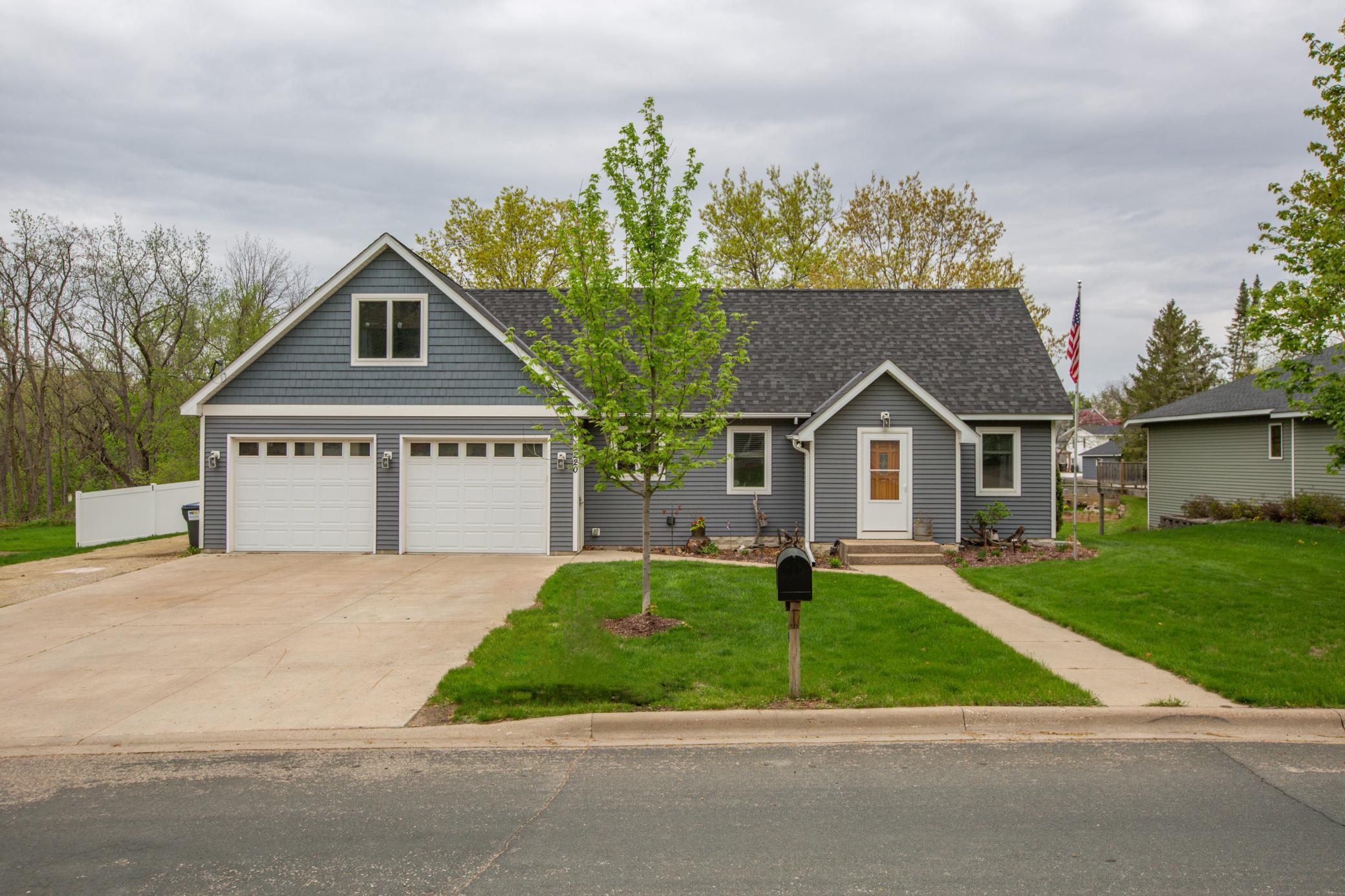 220 Middle St W, Cannon Falls, MN 55009 MLS 6368395 Coldwell Banker