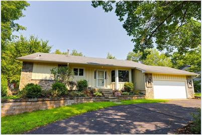 2089 Pin Oak Drive, Eagan, MN 55122 - Photo 1