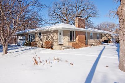 625 Rosswood Lane, Wayzata, MN 55391 - Photo 1