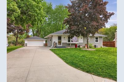 7048 90th Street S, Cottage Grove, MN 55016 - Photo 1