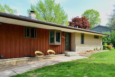 1596 Circle Drive, Winona, MN 55987 - Photo 1