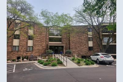 10441 Greenbrier Road #117, Minnetonka, MN 55305 - Photo 1