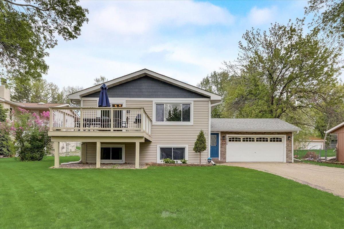 18026 Weaver Lake Dr, Maple Grove, MN 55311 MLS 6374119 Coldwell Banker