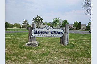 405 Clausen Avenue SW #4, Bemidji, MN 56601 - Photo 1