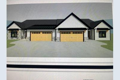 844 Bridle Lane, La Crescent, MN 55947 - Photo 1