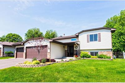 7138 44th Street N, Oakdale, MN 55128 - Photo 1