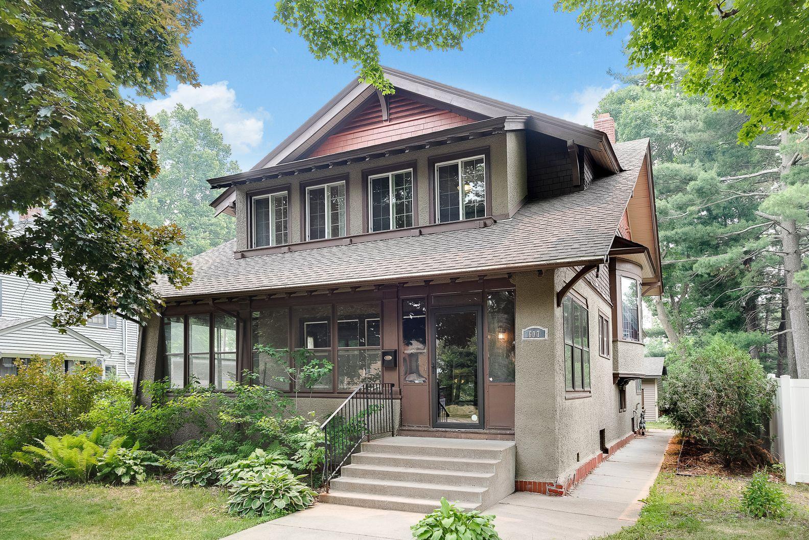 607 Pine St W, Stillwater, MN 55082 MLS 6375998 Coldwell Banker