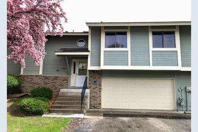 13905 84th Place N, Maple Grove, MN 55369 - Photo 1