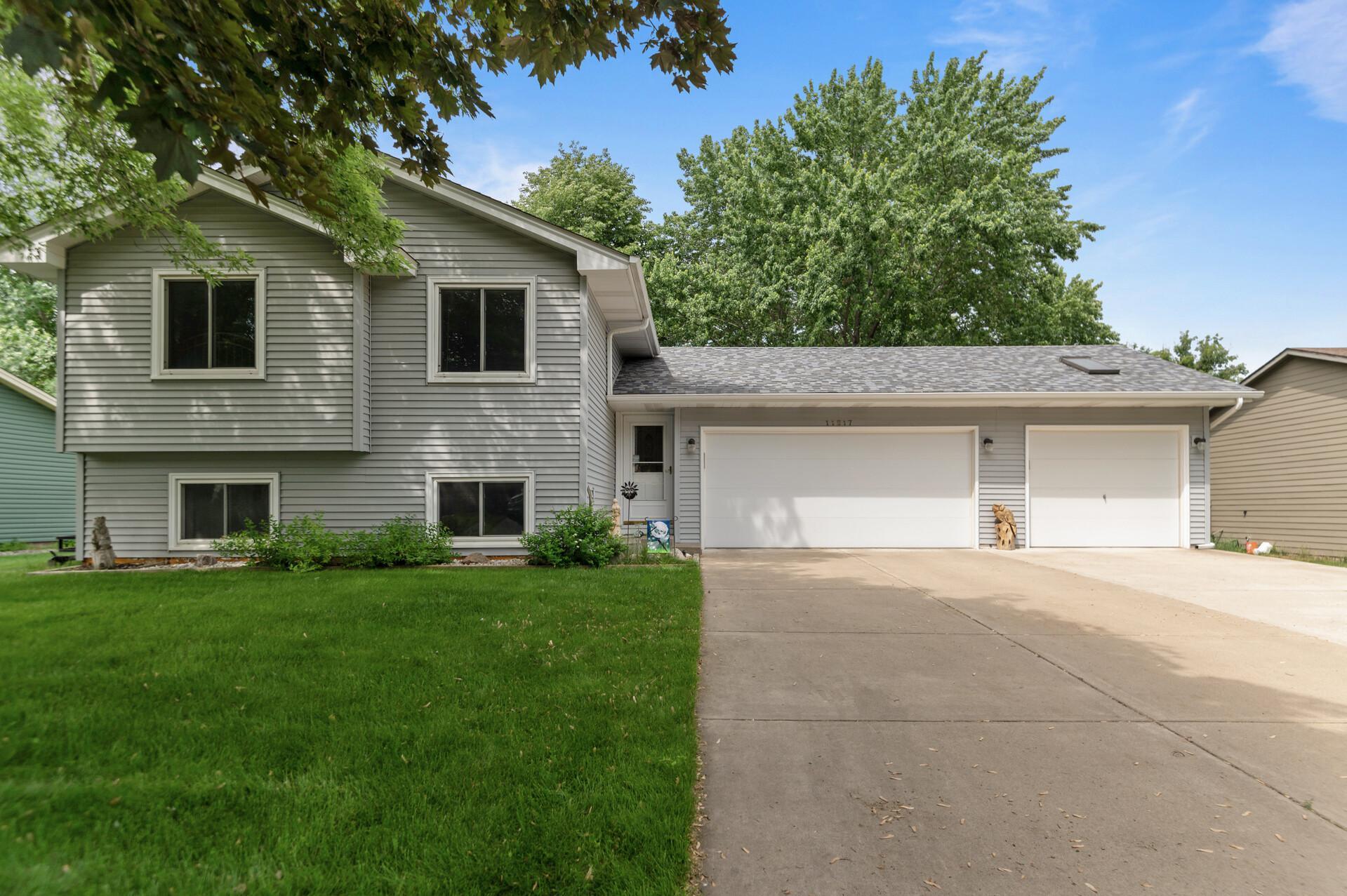 11817 Sumter Ct, Champlin, MN 55316 MLS 6381634 Coldwell Banker