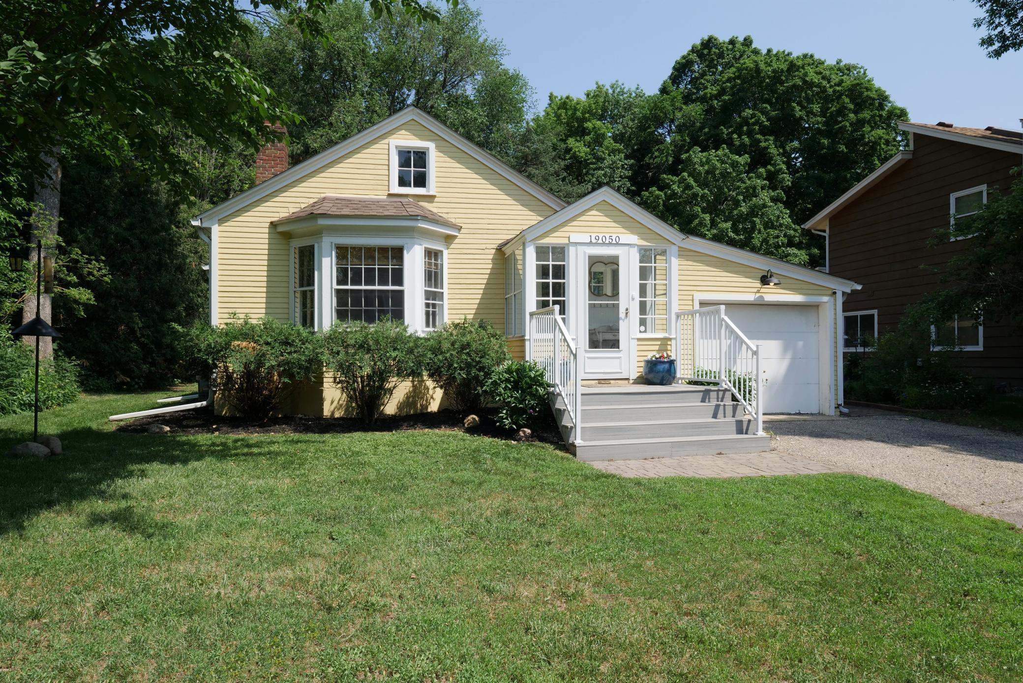 19050 Easton Rd, Deephaven, MN 55391 MLS 6381663 Coldwell Banker