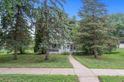 515 4th Avenue E, Shakopee, MN 55379 - Photo 1