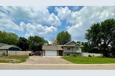 16361 Fantasia Ave, Lakeville, MN 55068 - MLS 6385515 - Coldwell