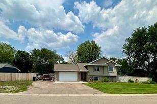 16218 Fantasia Ave, Rosemount, MN 55068