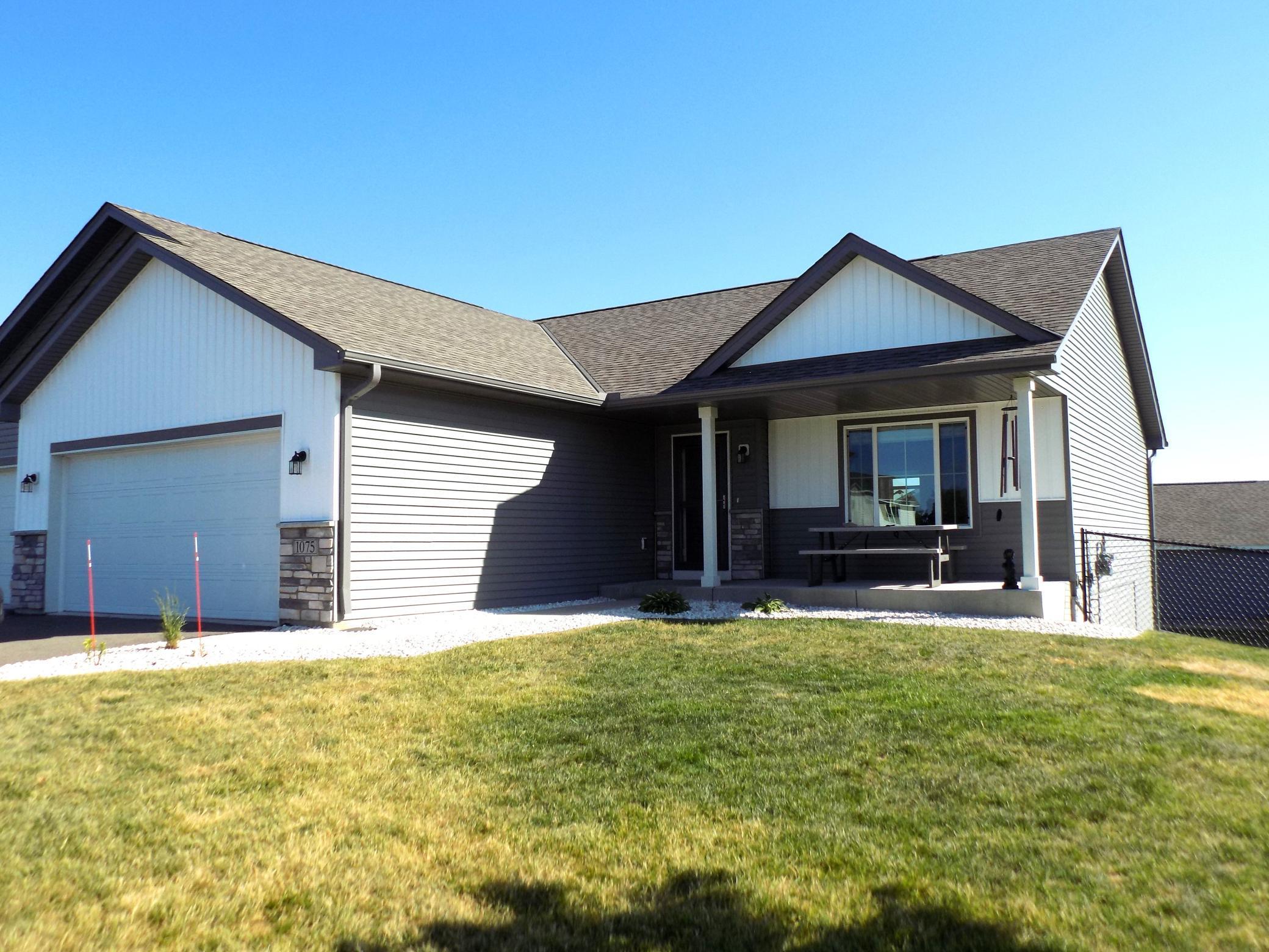 1075 Barnes Lake Dr, Norwood Young America, MN 55397 MLS 6385539