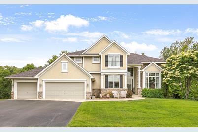 7656 Ridgeview Way, Chanhassen, MN 55317 - Photo 1