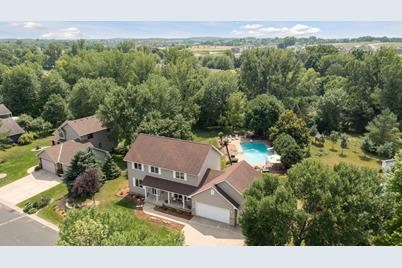 332 William Lake Shore Drive, Waconia, MN 55387 - Photo 1