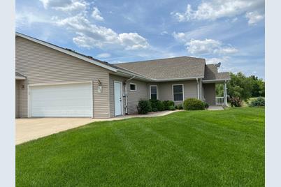 1523 Highview Trail, Albert Lea, MN 56007 - Photo 1