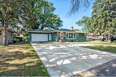 1422 County Road B W, Roseville, MN 55113 - Photo 1