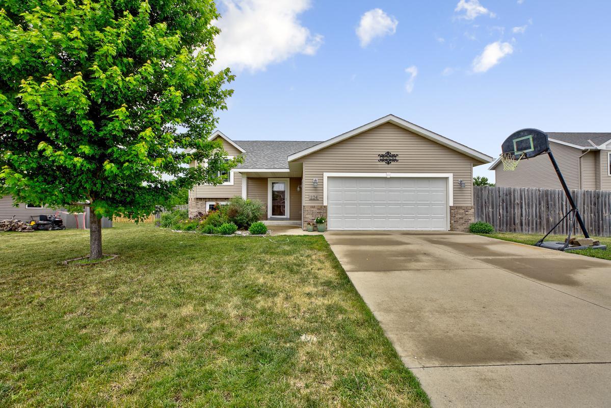 224 Oak Dr, Eagle Lake, MN 56024 MLS 6389189 Coldwell Banker