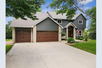 922 Deer Creek Parkway, Belle Plaine, MN 56011 - Photo 1