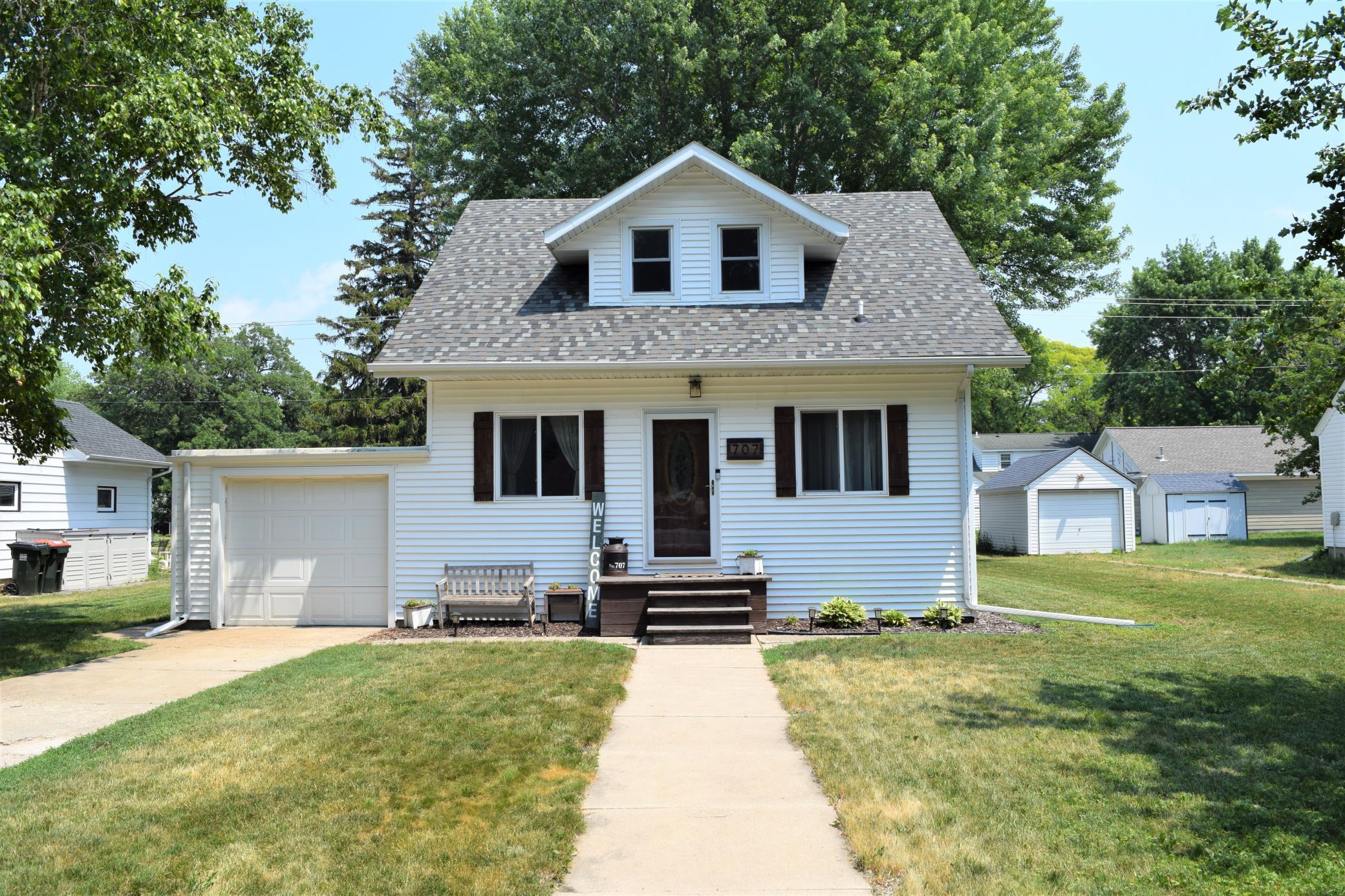 707 N Carver St, Winthrop, MN 55396 MLS 6392934 Coldwell Banker