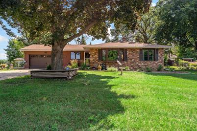 4560 E Greenleaf Drive, Eagan, MN 55123 - Photo 1