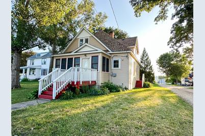 531 10th Street, Lafayette, MN 56054 - Photo 1