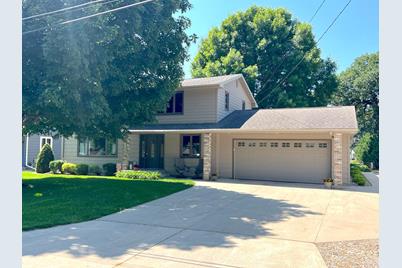 1633 Massee Street, Albert Lea, MN 56007 - Photo 1