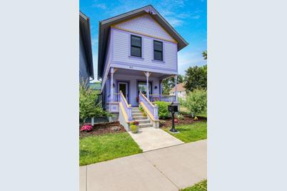 812 Oxford Avenue, Eau Claire, WI 54703 - Photo 1