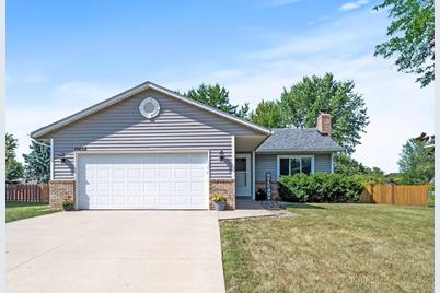 15658 Darling Path, Rosemount, MN 55068 - Photo 1
