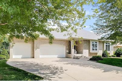 1437 18th Avenue NW, Faribault, MN 55021 - Photo 1