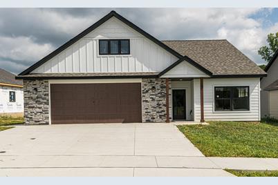 510 Kodiak Drive NW, Stewartville, MN 55976 - Photo 1