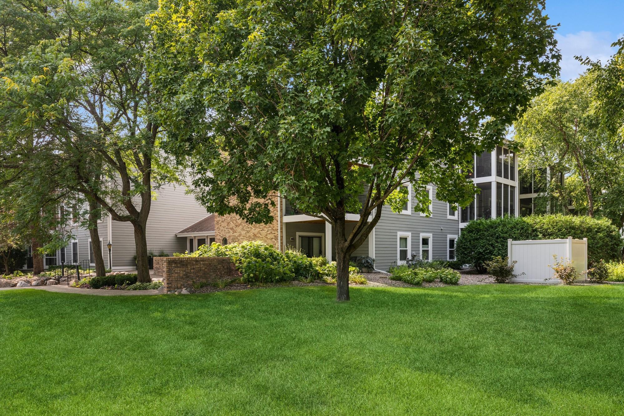 3020 St Albans Mill Rd 309, MN 55305 MLS 6418793