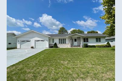 206 S Range Road, Springfield, MN 56087 - Photo 1