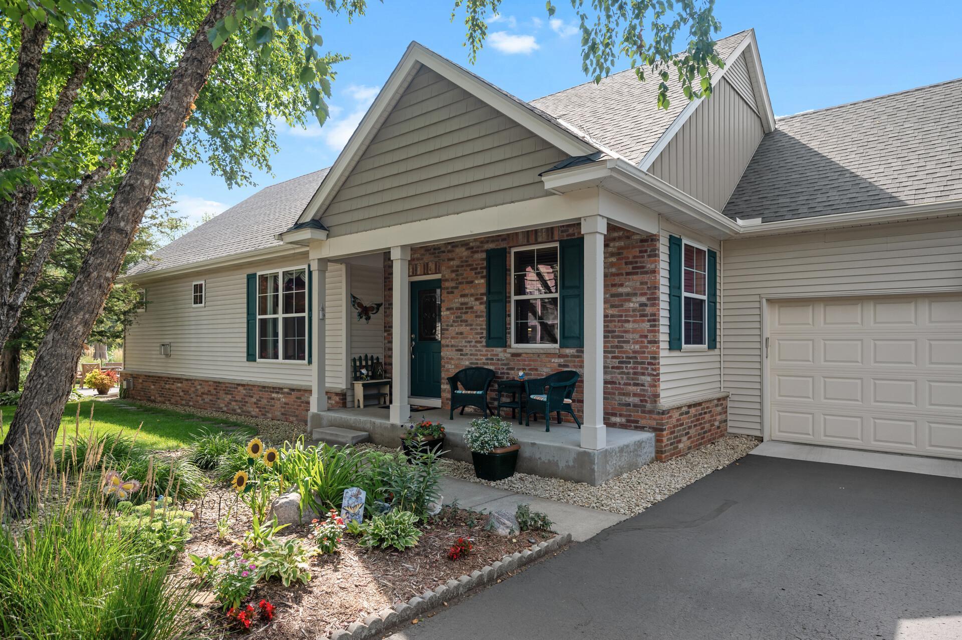 10510 Mississippi Cir N, Brooklyn Park, MN 55443 MLS 6419923