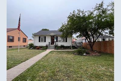 703 10th Street S, Virginia, MN 55792 - Photo 1