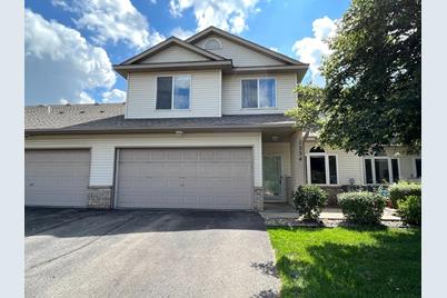 1234 Crystal Place E, Chaska, MN 55318 - Photo 1