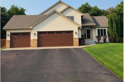 1712 Windsor Circle, Shakopee, MN 55379 - Photo 1