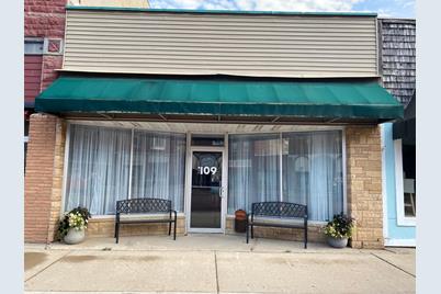 109 Main Street W, Pipestone, MN 56164 - Photo 1