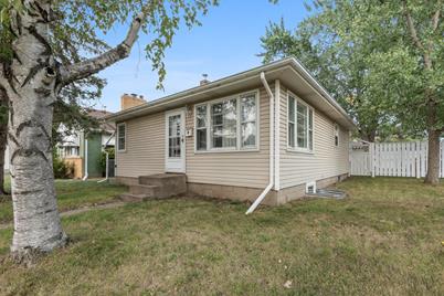 1059 6th Avenue S, South Saint Paul, MN 55075 - Photo 1