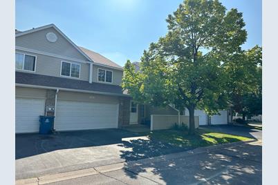 1241 Pecks Woods Turn, New Brighton, MN 55112 - Photo 1