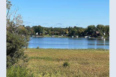 1304 W Medicine Lake Drive #311, Plymouth, MN 55441 - Photo 1