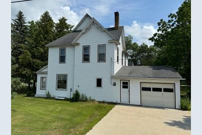 11 SE 2nd Avenue, Verndale, MN 56481 - Photo 1