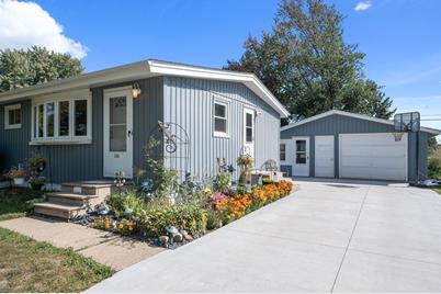 131 Greystone Avenue N, Oakdale, MN 55128 - Photo 1