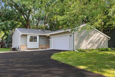 18400 31st Avenue N, Plymouth, MN 55447 - Photo 1